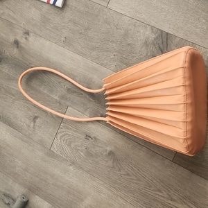 Orange bucket shoulder bag
